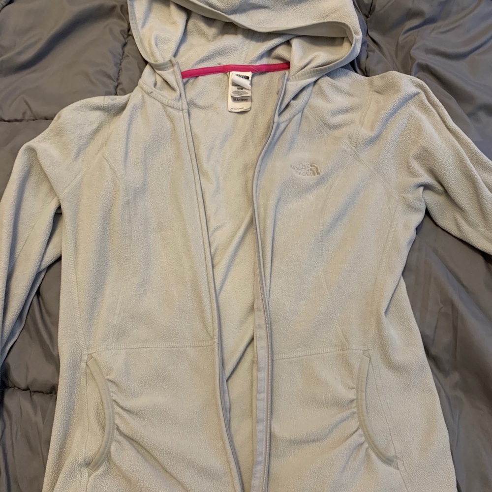 Women’s size medium north face zip up